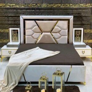 Zaviyar Bed With Table